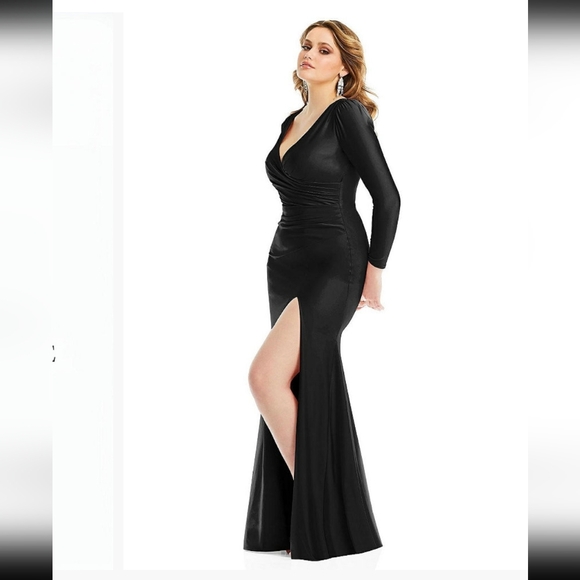 Cynthia Steffe Black Long Sleeve Gown - Picture 3 of 7